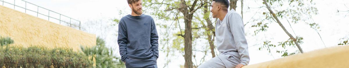 Pullovers & Sweaters