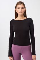 Ribbed Boat Neckline