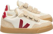 Veja Small V-90 Pure Pepper Almond
