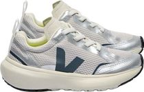 Veja Small Canary Light Light-grey California Silver