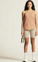 Collective Singlet Women