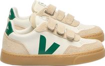 Veja Small V-90 Pure Golf Almond