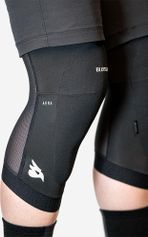 MET Aura Knee
