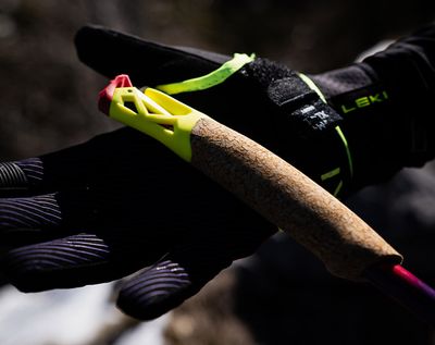 Korkgriffe ermöglichen natürliche Haptik und sicheren Halt auch bei Schweiß.