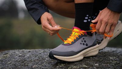 Zum Portfolio von CRAFT zählt Kledung für Biking, Langlauf, Fitness und Outdoor.