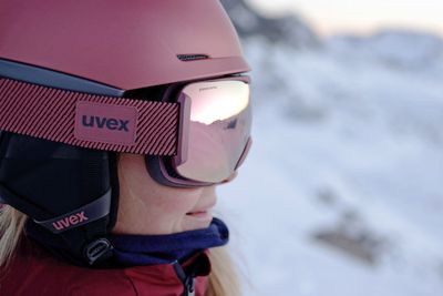 Die uvex downhill 2100 CV planet ist das erste Produkt der nachhaltigen Planet-Reihe.