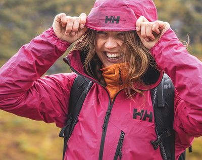 Helly Hansen produziert Kleidung, die für jede Wetterlage geeignet ist.