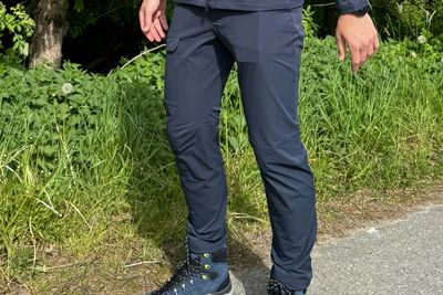 Der sportliche Schnitt garantiert hohe Bewegungsfreiheit