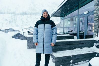 Die Füllung der Oslo Urban Down Parke besteht zu 100 Prozent aus recycelten Daunen.