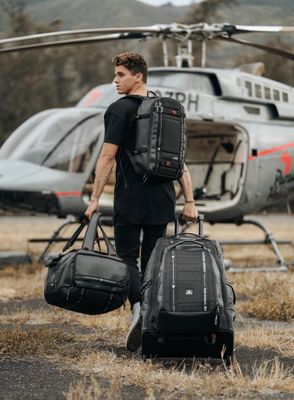 Douchebags develops innovative luggage