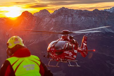 Maximale Sichtbarkeit, funktionelle Kleidung, klare Kommunikation – im Einsatz zählt jedes Detail.