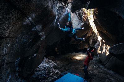 Herausforderung pur: Bouldern erfordert vollste Konzentration.