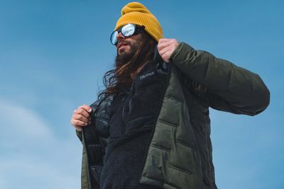Die WarmCube™ Active Jacke bietet die optimale Balance aus Wärme und Atmungsaktivität für winterlichen Outdoor-Spaß.