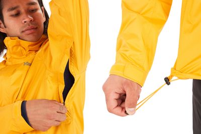 Praktische Features der PreCip Eco Jacket