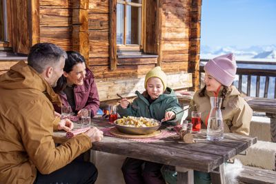 Genieße die kulinarischen Köstlichkeiten im Ski Juwel! © Ski Juwel Alpbachtal Wildschönau