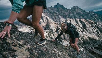 Black Diamond bietet Ausrüstung und Bekleidung für verschiedene Bergsportarten.
