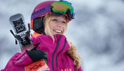 Marker stellt Skibrillen und -helme her