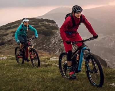 Auch Bike-Kollektionen gehören zum Sortiment