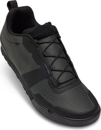 Giro Tracker in Schwarz, Flatpedal-Schuh mit Schnürung