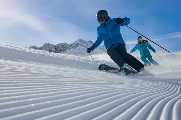 "Maier Sports: Must-have Qualitäten für Skihosen"