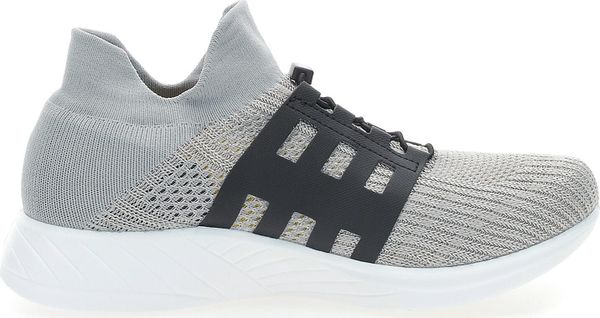MAN Free Flow Metal Tune Shoes