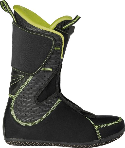 Boot Cosmos Tour