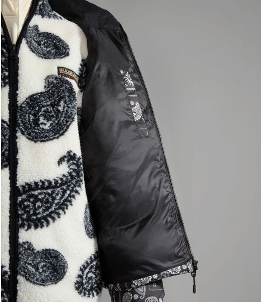A-holiday FW23