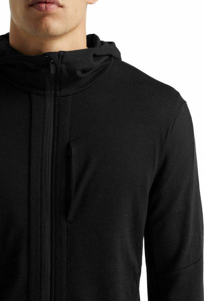M Quantum III Long Sleeve Zip Hood