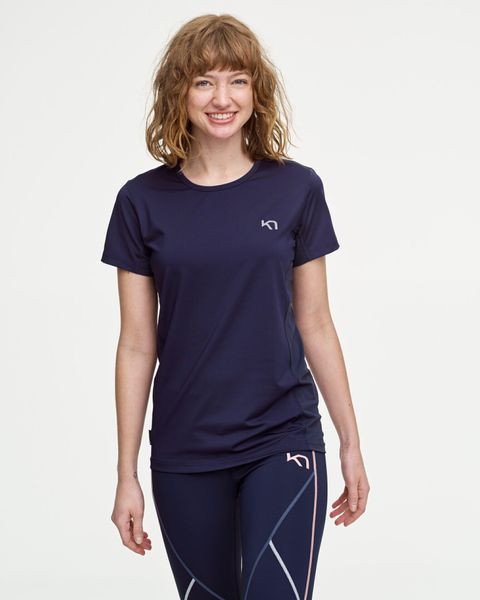 Nora Tee