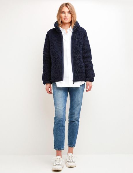 Mois W Wool Pile