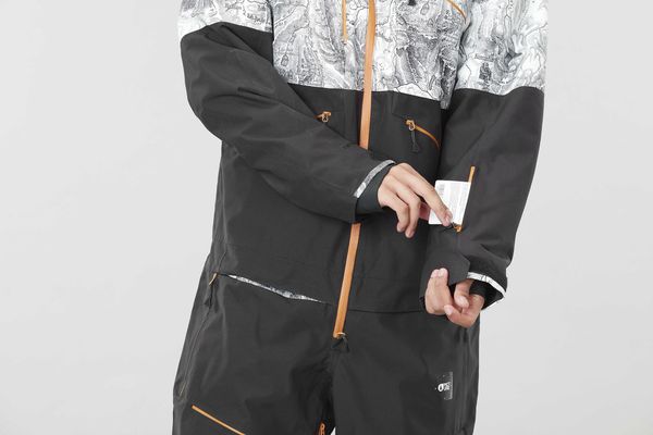 Xplore Suit
