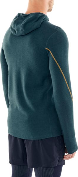 M Quantum II Long Sleeve Zip Hood
