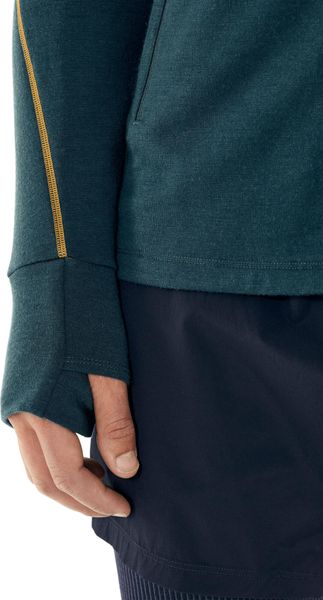 M Quantum II Long Sleeve Zip Hood