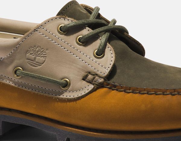 Authentics 3 Eye Classic Lug