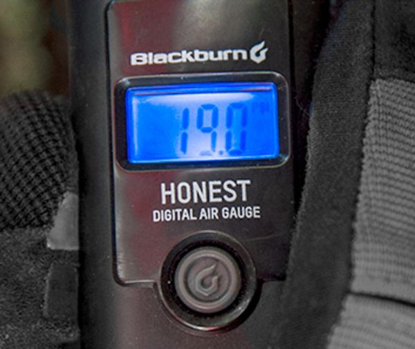 Honest Digital Pressure Gauge