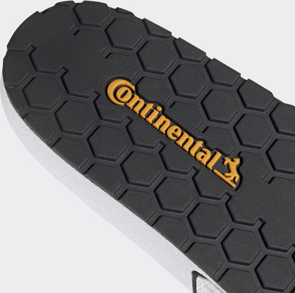 Adilette