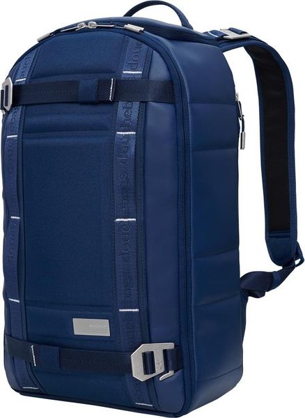 Ramverk Pro Check-in Luggage Medium