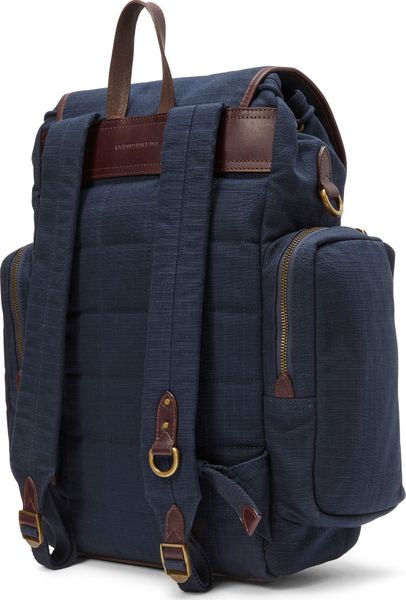 Mens 30-Liter Backpack