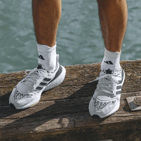 Running x Supernova Quarter Performance Socks
