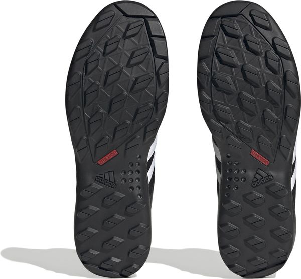 Daroga Plus Canvas Hiking Shoes