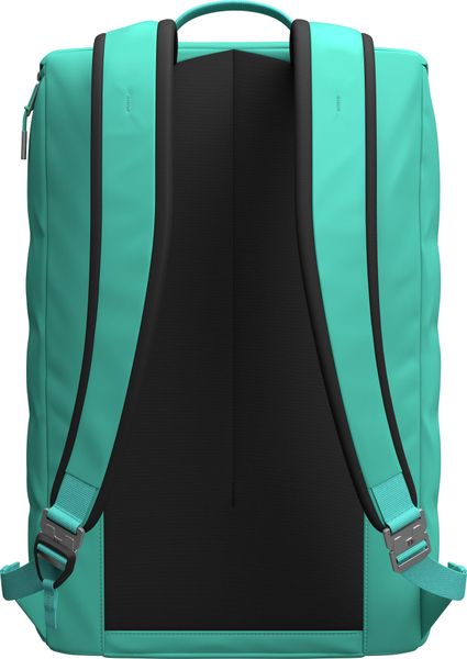 Hugger Base Backpack 15L
