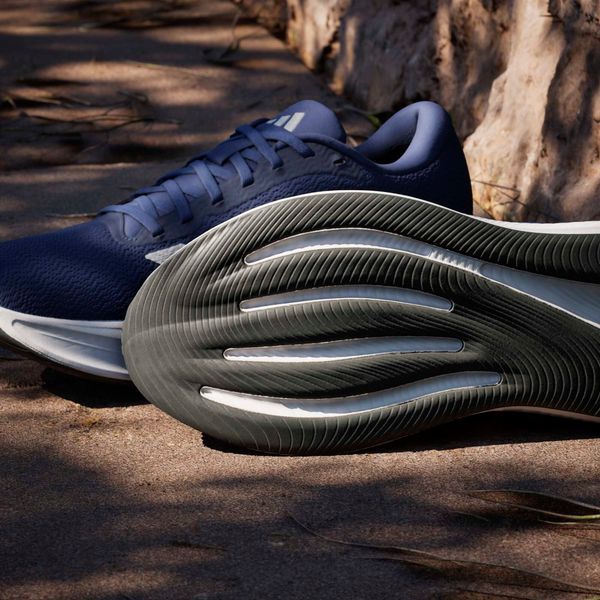 Response Runner 2 Running Shoes