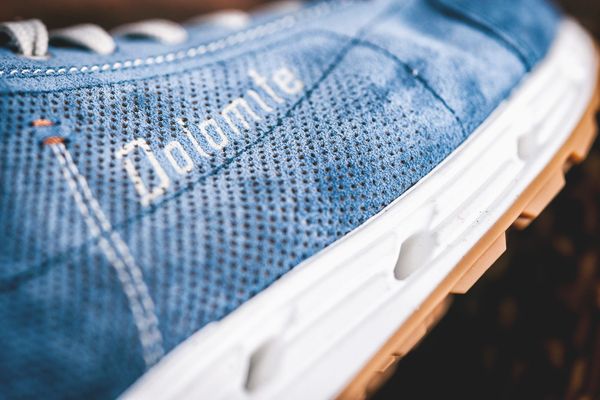 Shoe 54 Surround