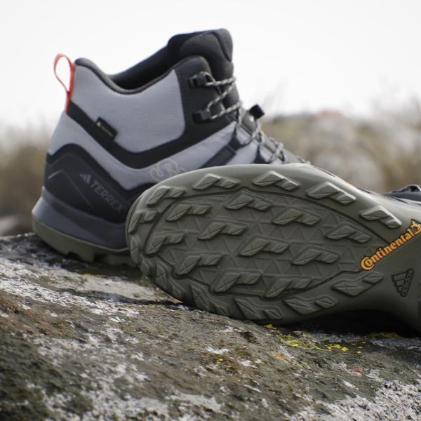 Terrex Swift R2 Mid Gore-tex Hiking Shoes