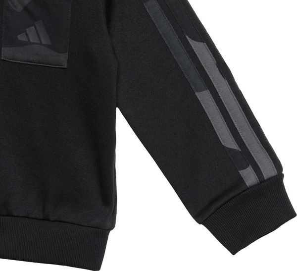 Seasonal Essentials Infants Camo Fleece Jogger Set in French Terry