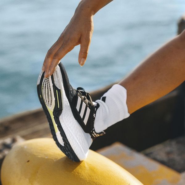 Running x Supernova Quarter Performance Socks