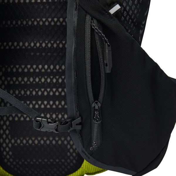 W Distance 8 Backpack