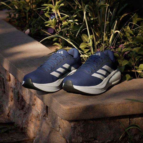 Response Runner 2 Running Shoes